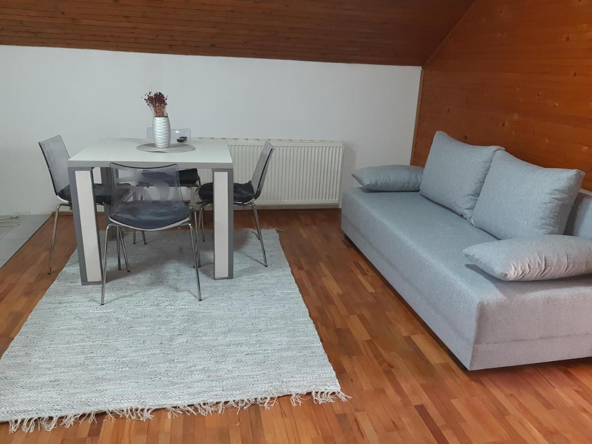Apartman Ljiljan Nisz Zewnętrze zdjęcie